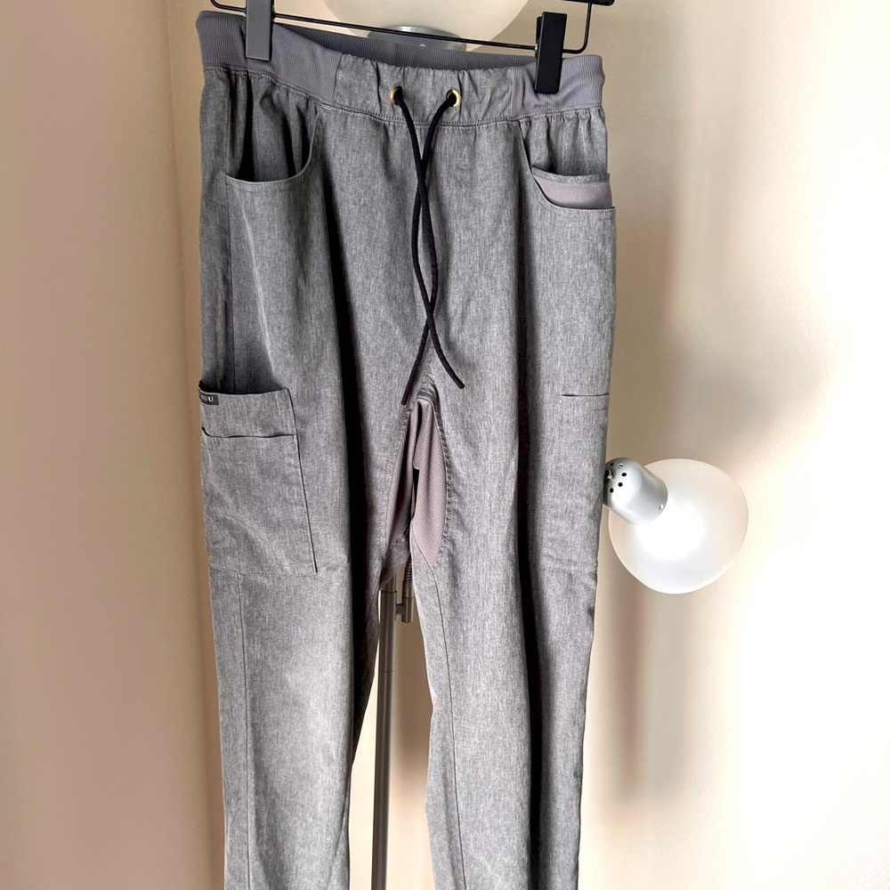 Jaanuu heather grey scrub bottoms
